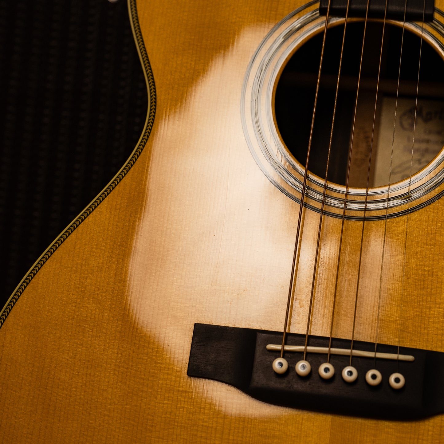 Martin OMC-28 Laurence Juber Signature Natural 2004