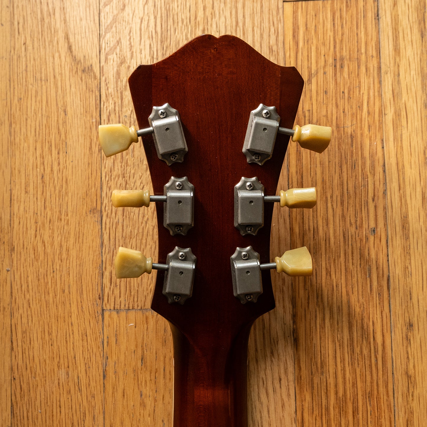 Eastman T64v w/ Bigsby Sunburst w/ OHSC 2019