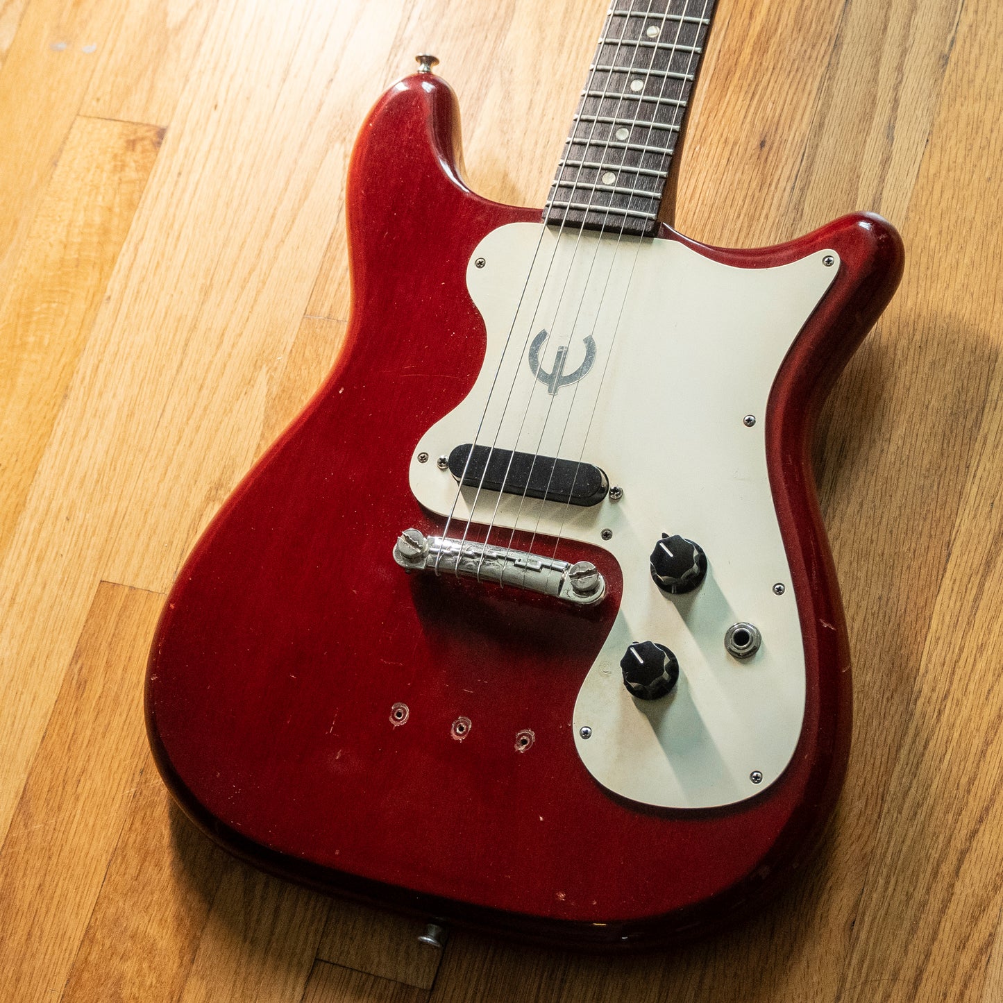 Epiphone Olympic Cherry Red 1966 w/CBC