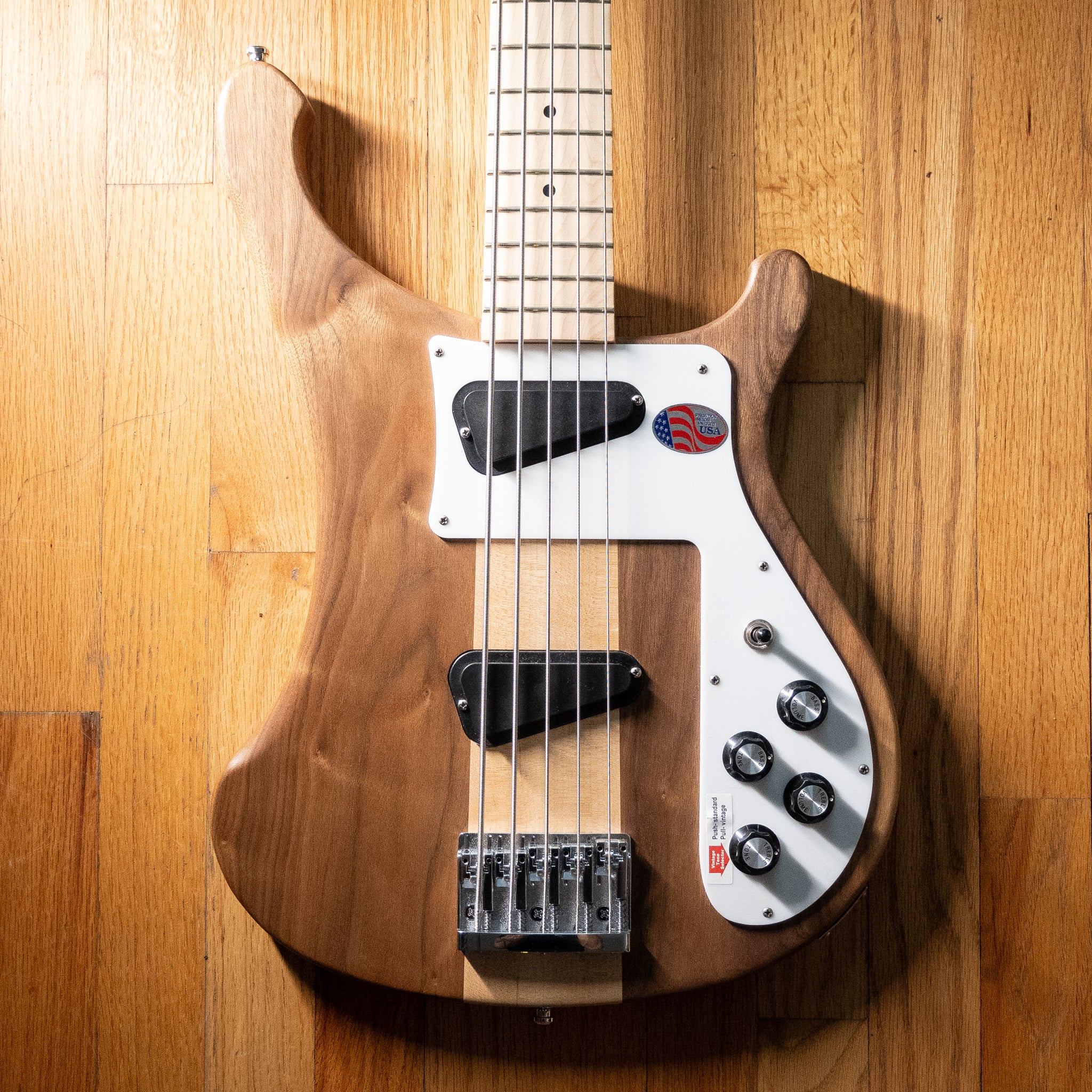 Rickenbacker 4003S-5 Walnut w/OHSC