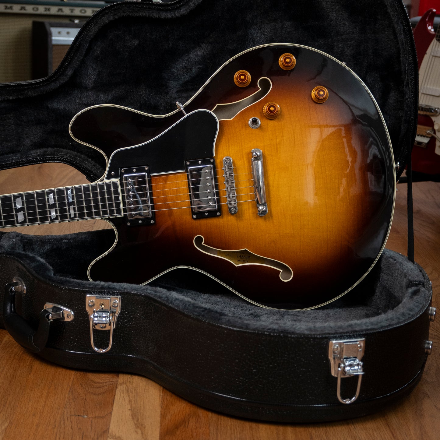 Eastman T486v-SB USED w/OHSC