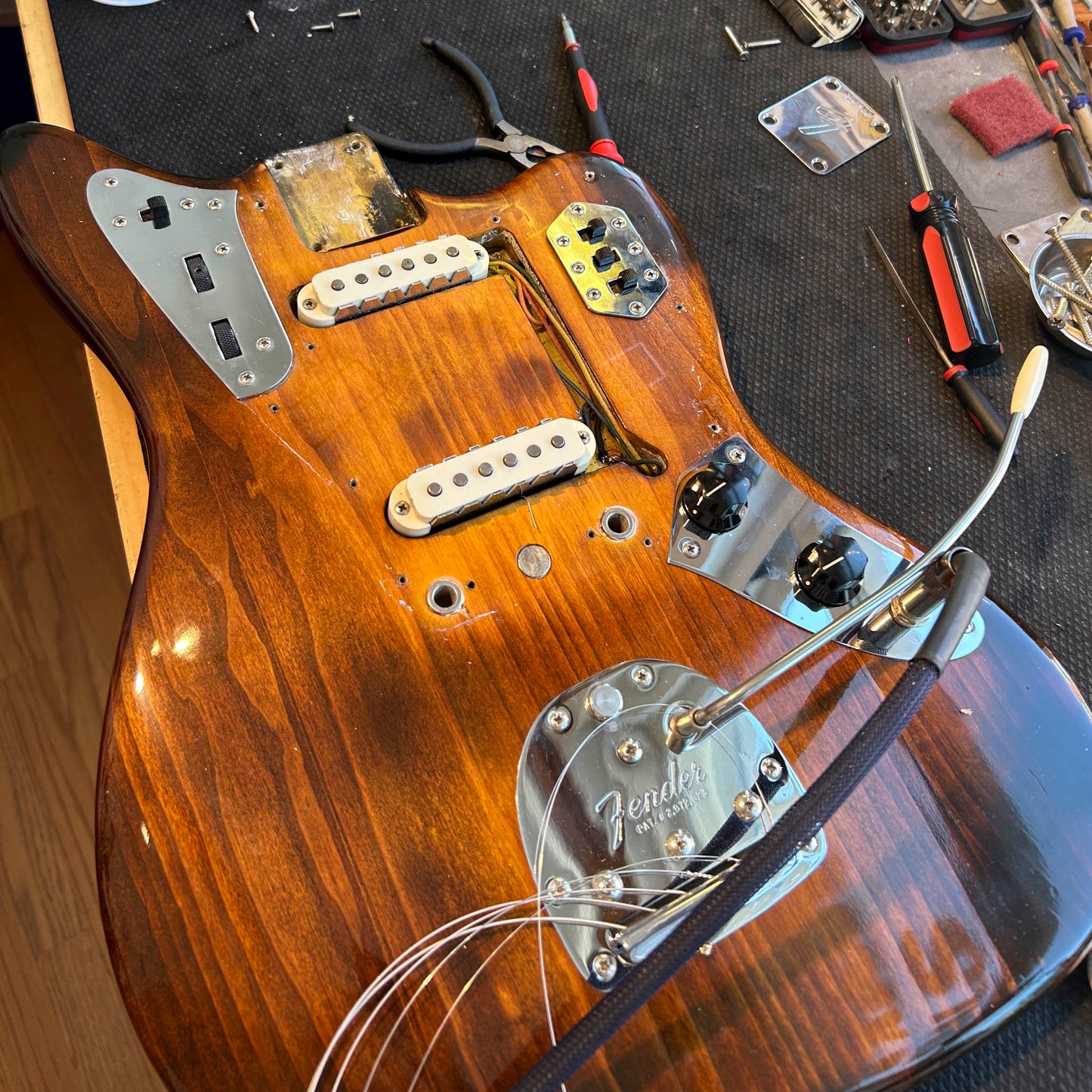 Fender Jaguar 1966 Walnut Refin