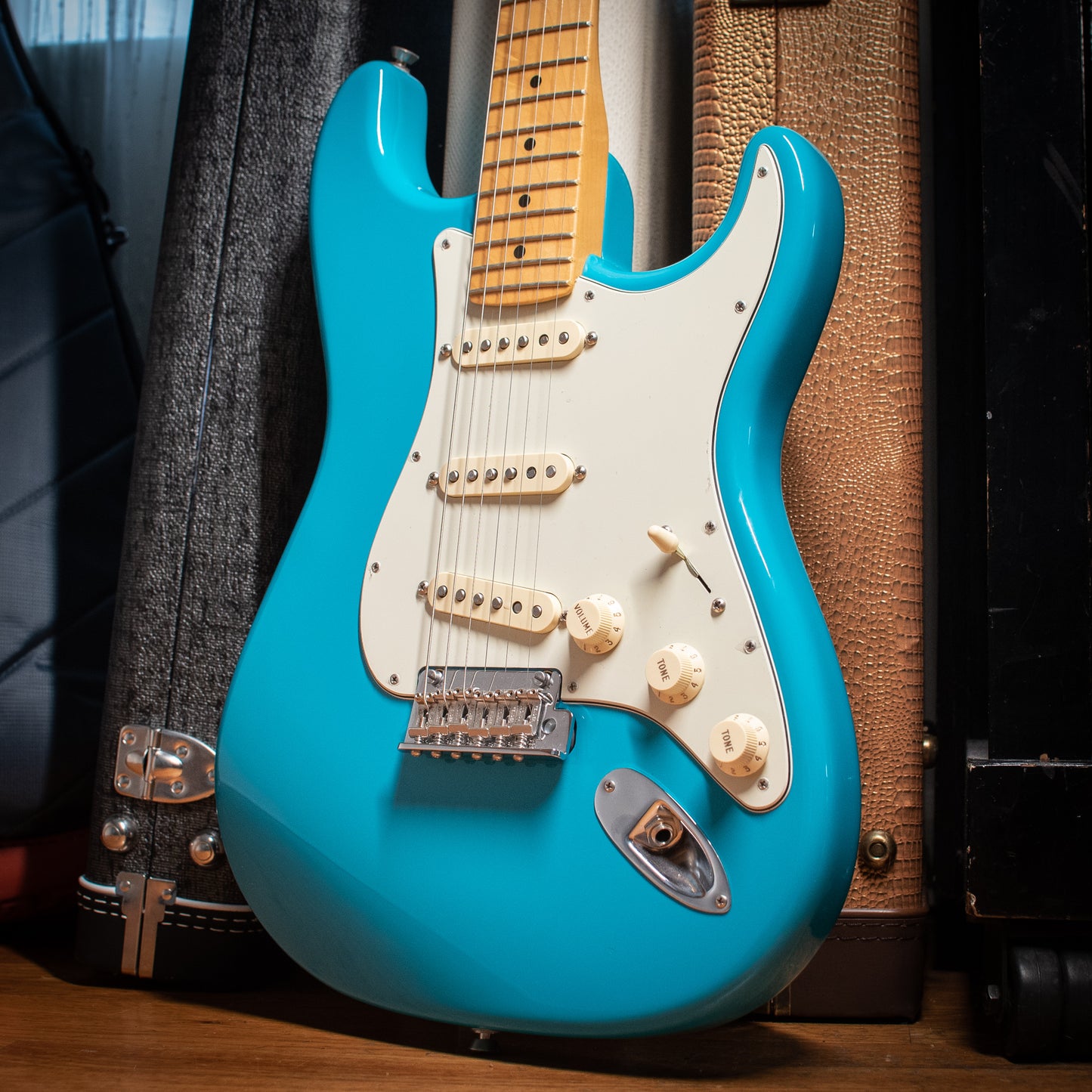 Fender American Pro II Strat Miami Blue w/OHSC
