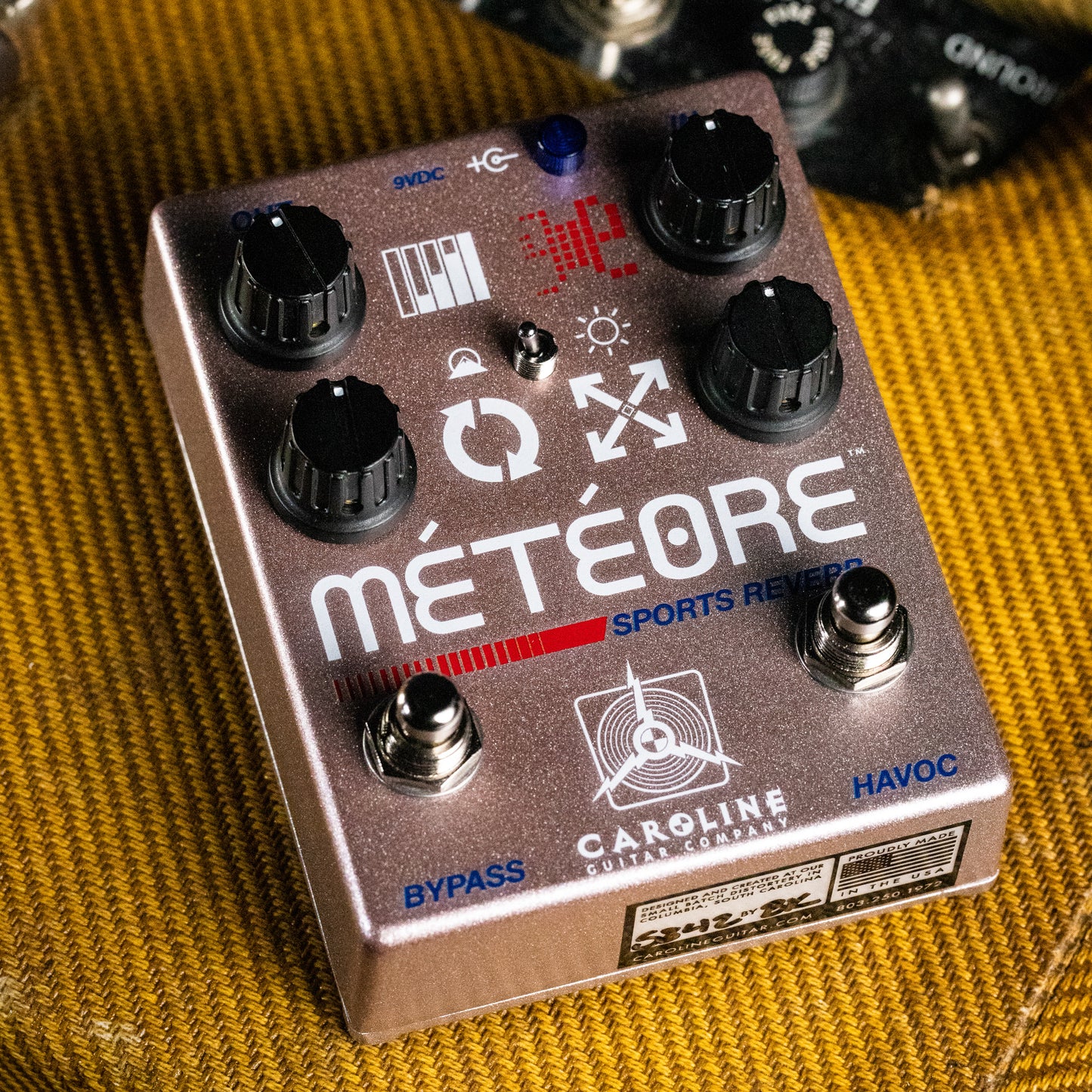 Caroline Guitar Company Meteore Rose Gold Sports Exclusive