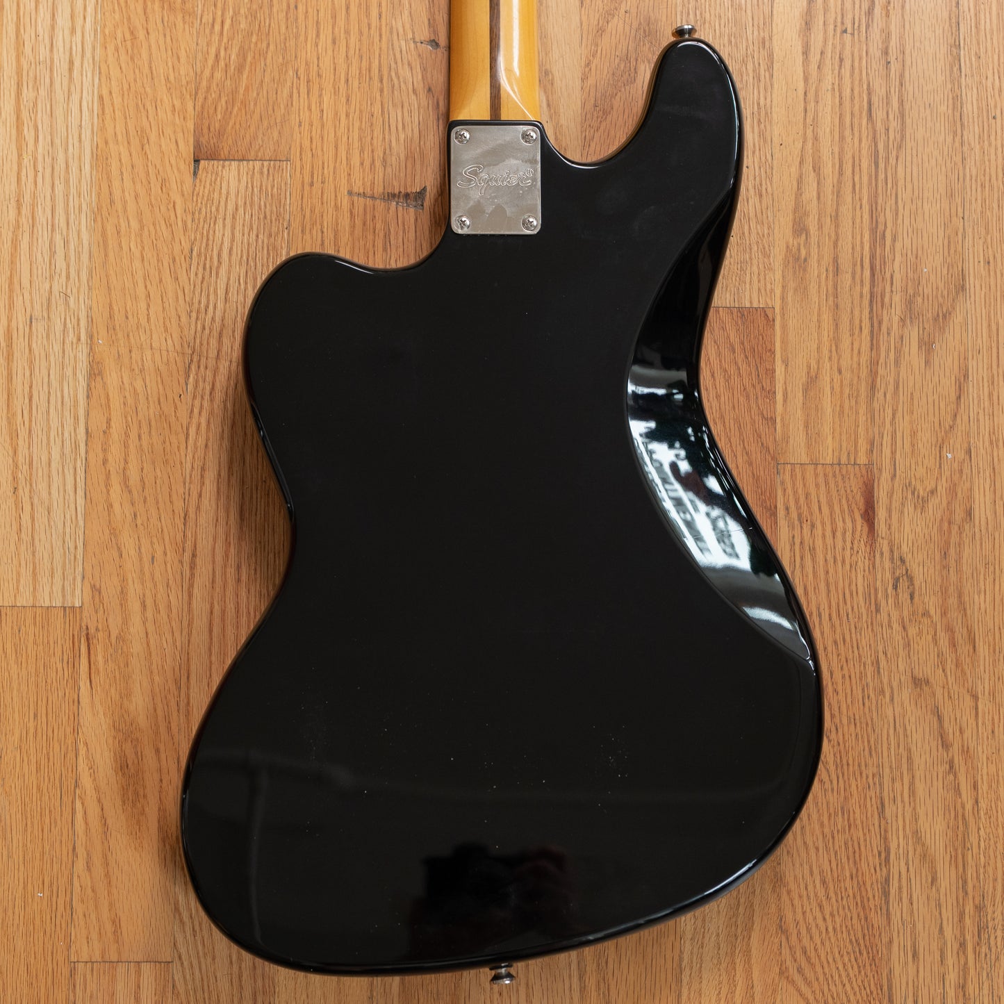 Squier Bass VI Black 2020 w/ Gig Bag
