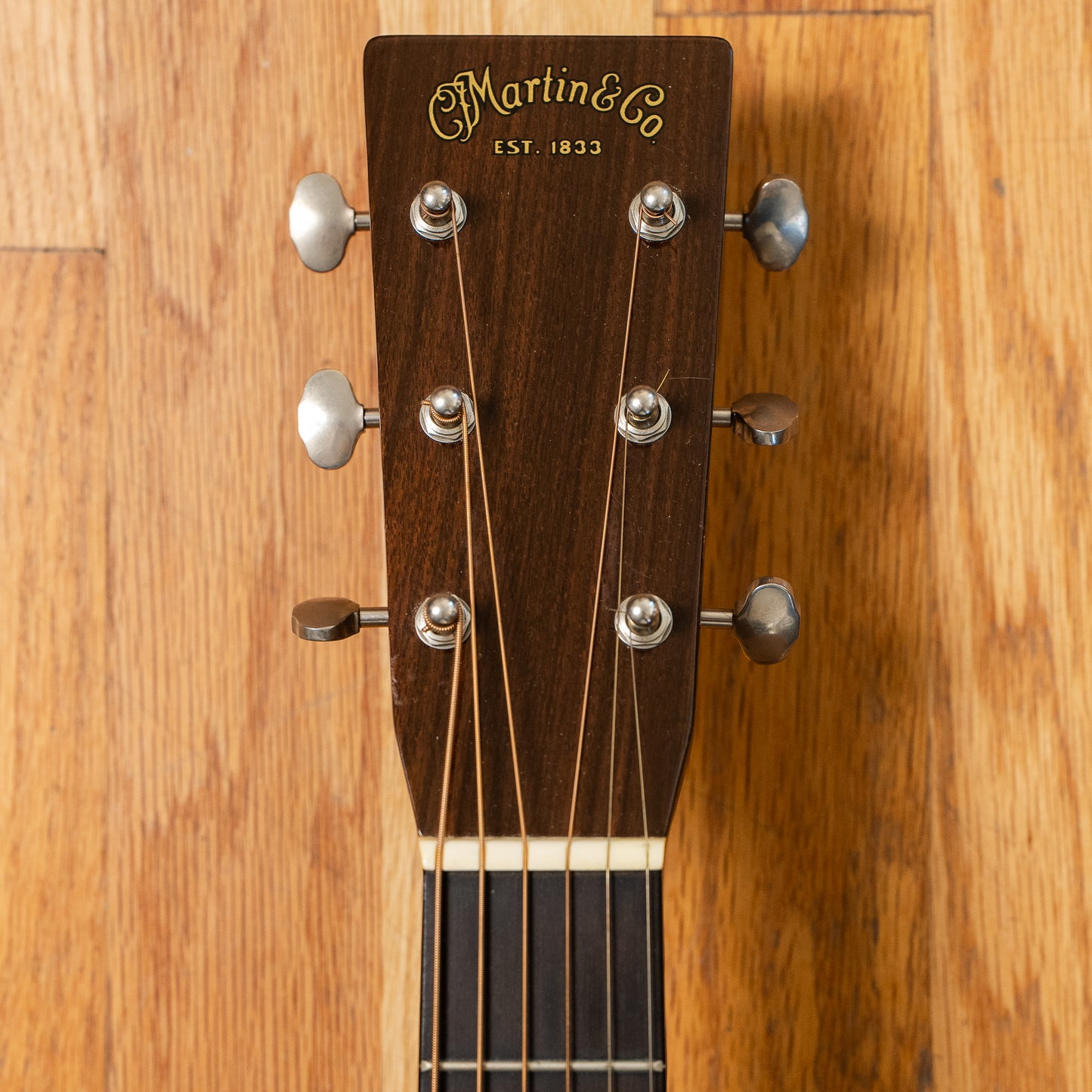 Martin OMC-28 Laurence Juber Signature Natural 2004