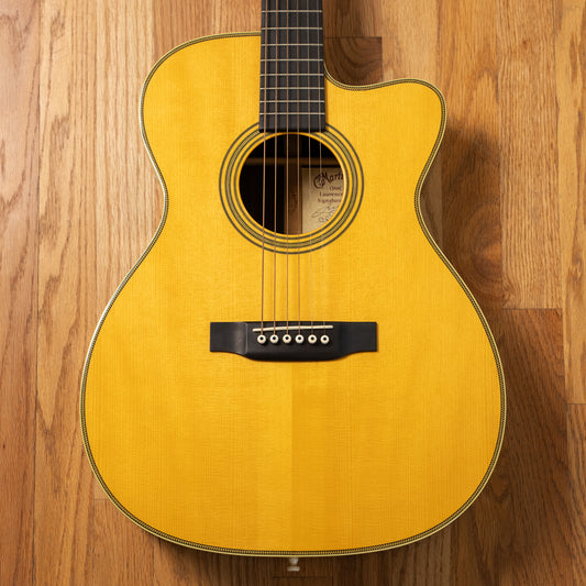 Martin OMC-28 Laurence Juber Signature Natural 2004