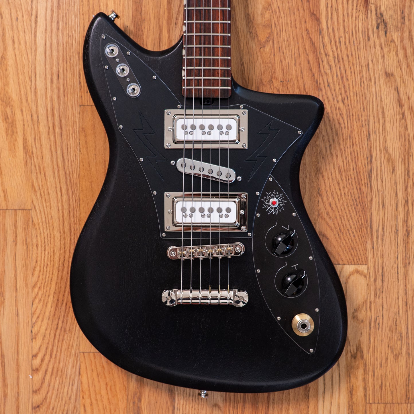 Baranik Guitars Black Bobbin B1