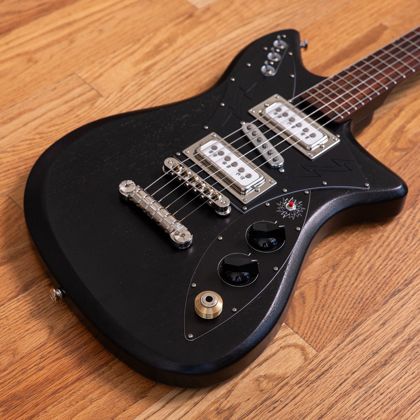 Baranik Guitars Black Bobbin B1