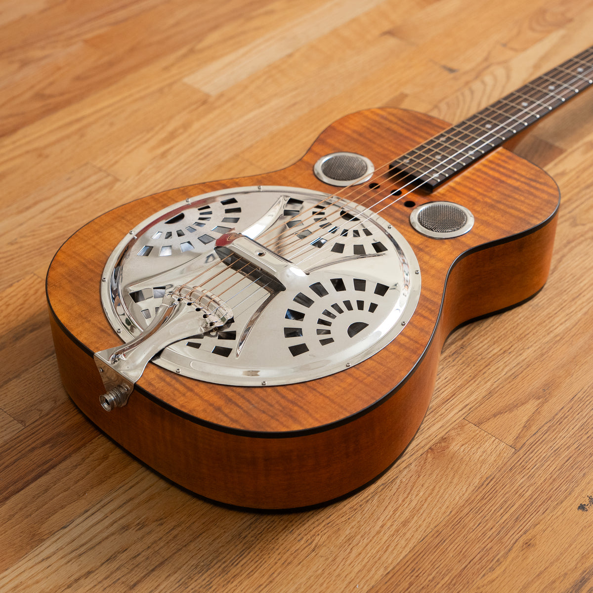 Dobro Resonator Tiger Walnut 2010s w/ OHSC