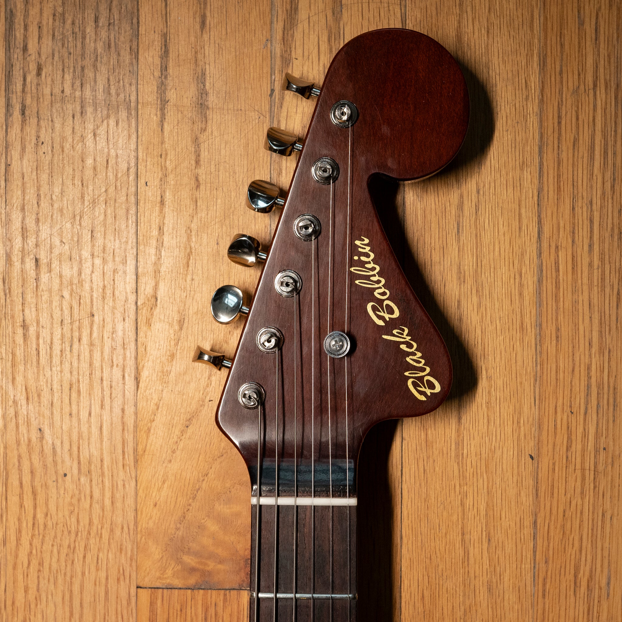 Black Bobbin Phantone Aged Black