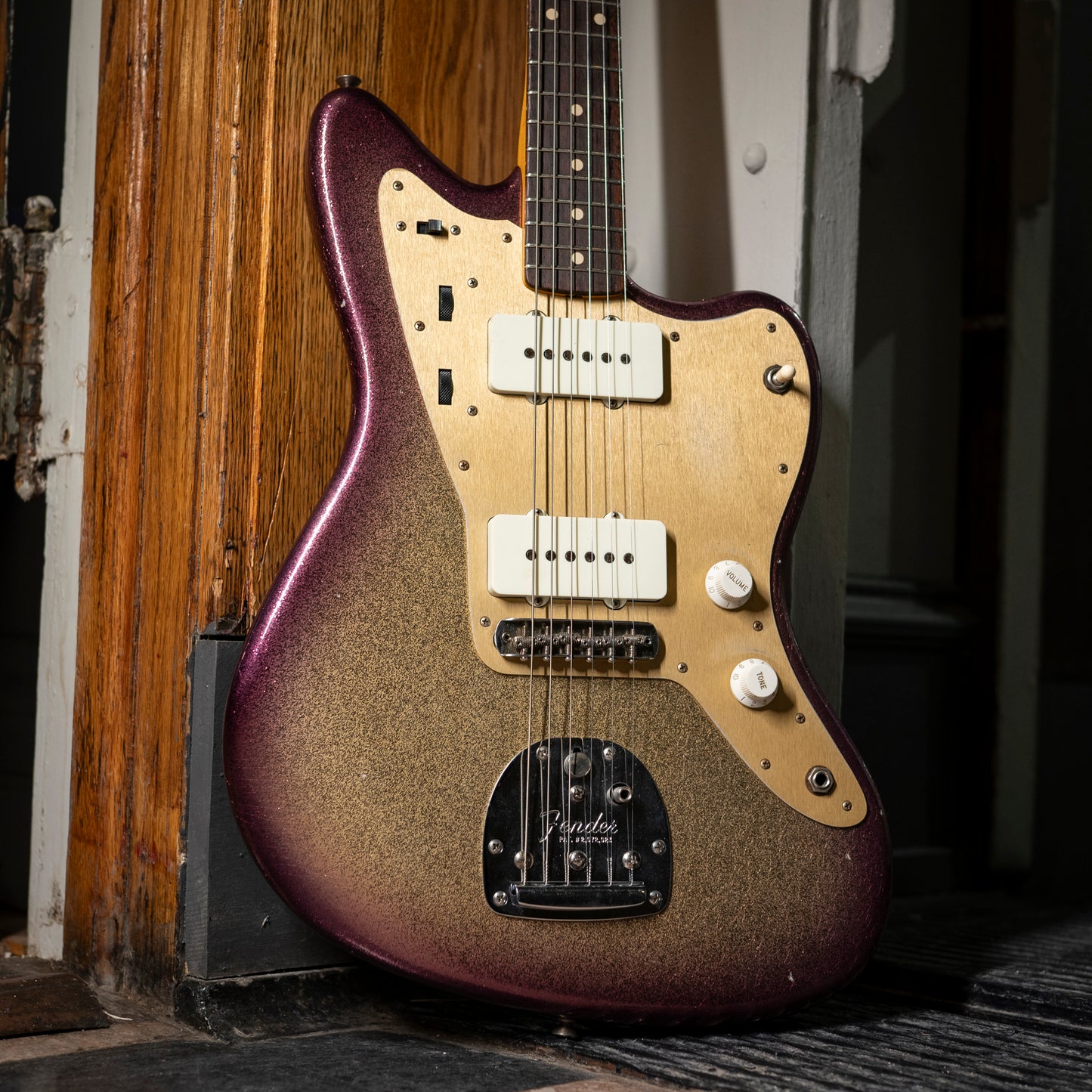 Fender CS CME Exclusive “Chicago Special” ‘59 Journeyman Jazzmaster Sparkle Golden Raspberry Burst w/OHSC