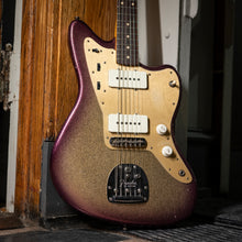 Load image into Gallery viewer, Fender CS CME Exclusive “Chicago Special” ‘59 Journeyman Jazzmaster Sparkle Golden Raspberry Burst w/OHSC
