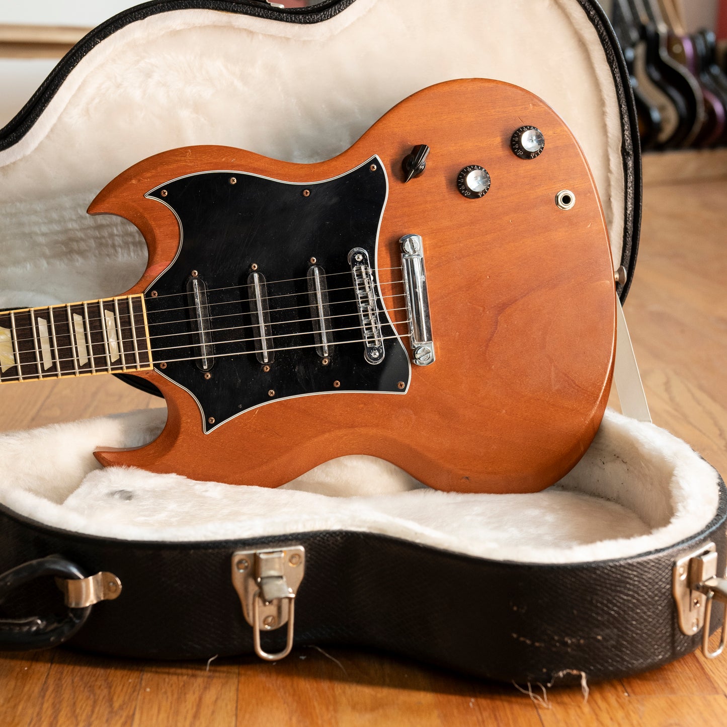 Gibson Guitar of the Week #10 SG-3 2007 w/OHSC