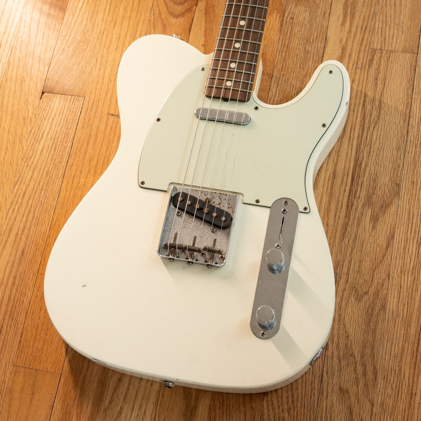 Fender Standard Tele White 2016 w/HSC