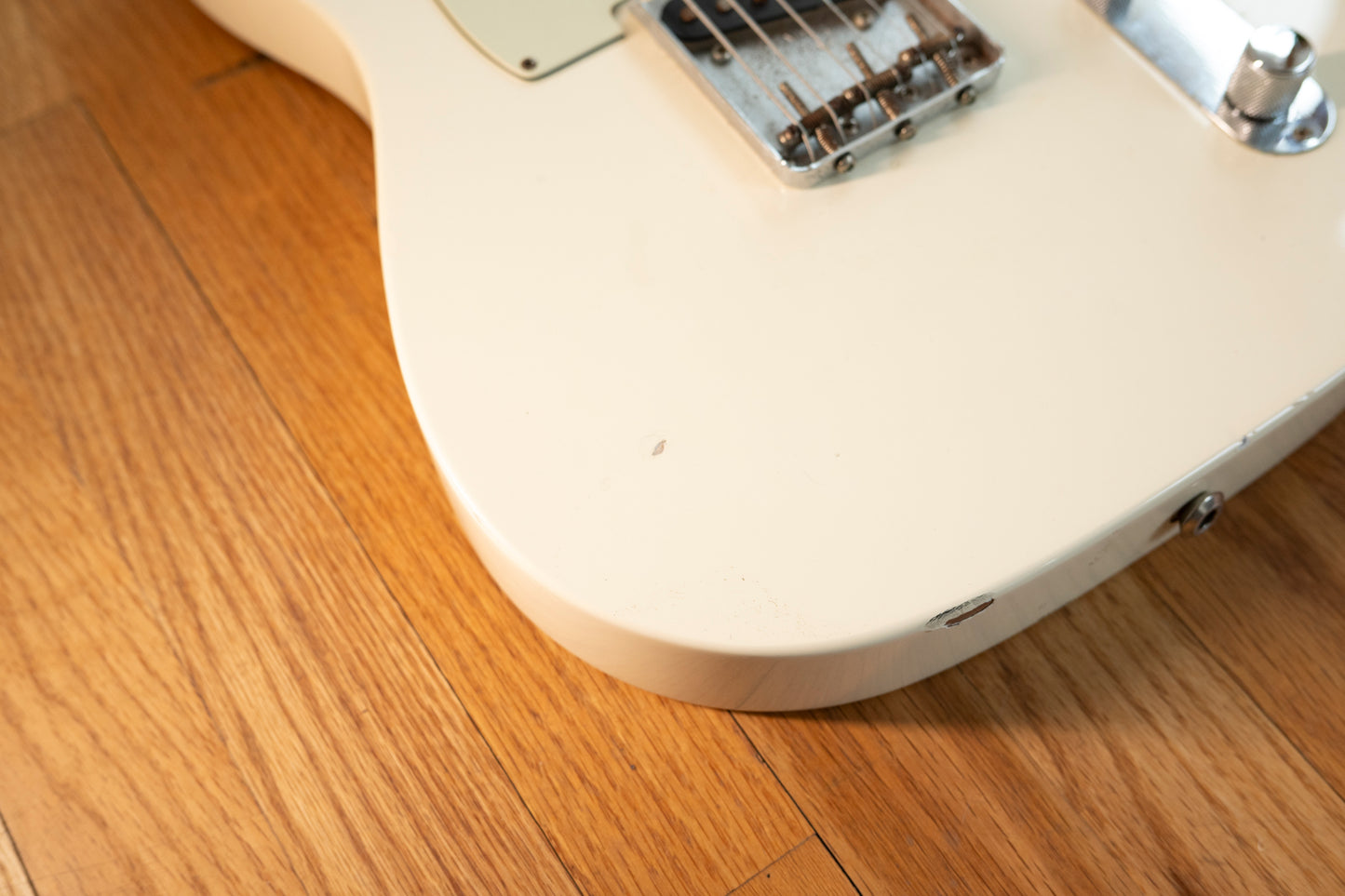 Fender Standard Tele White 2016 w/HSC