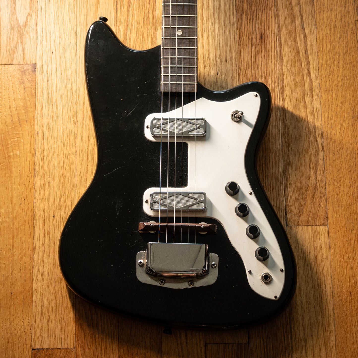 Silvertone 1476 Bobkat Black 60s Gig Bag