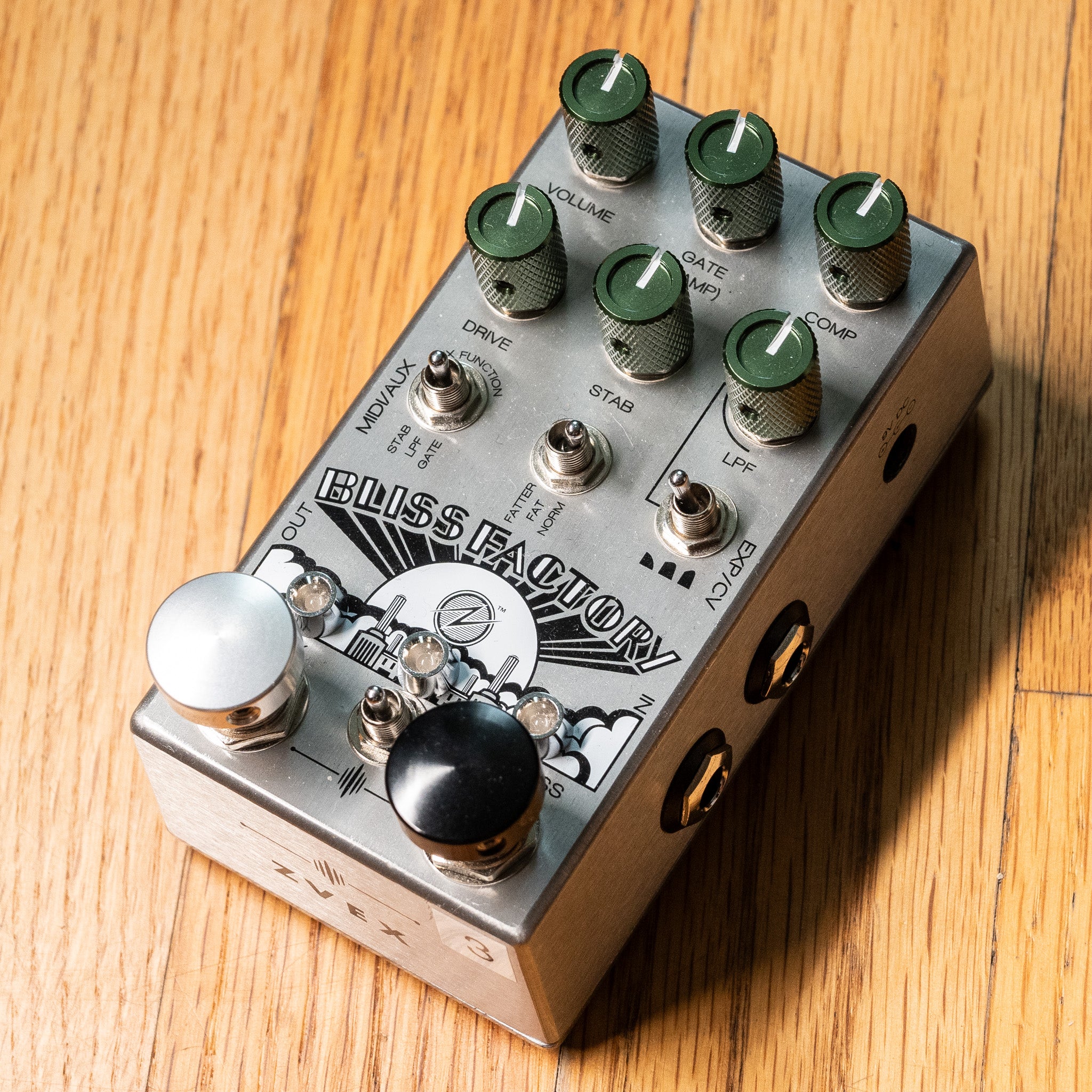 bliss factory pedal Chase Bliss Bliss Factory Silver Edition USED w/ Box