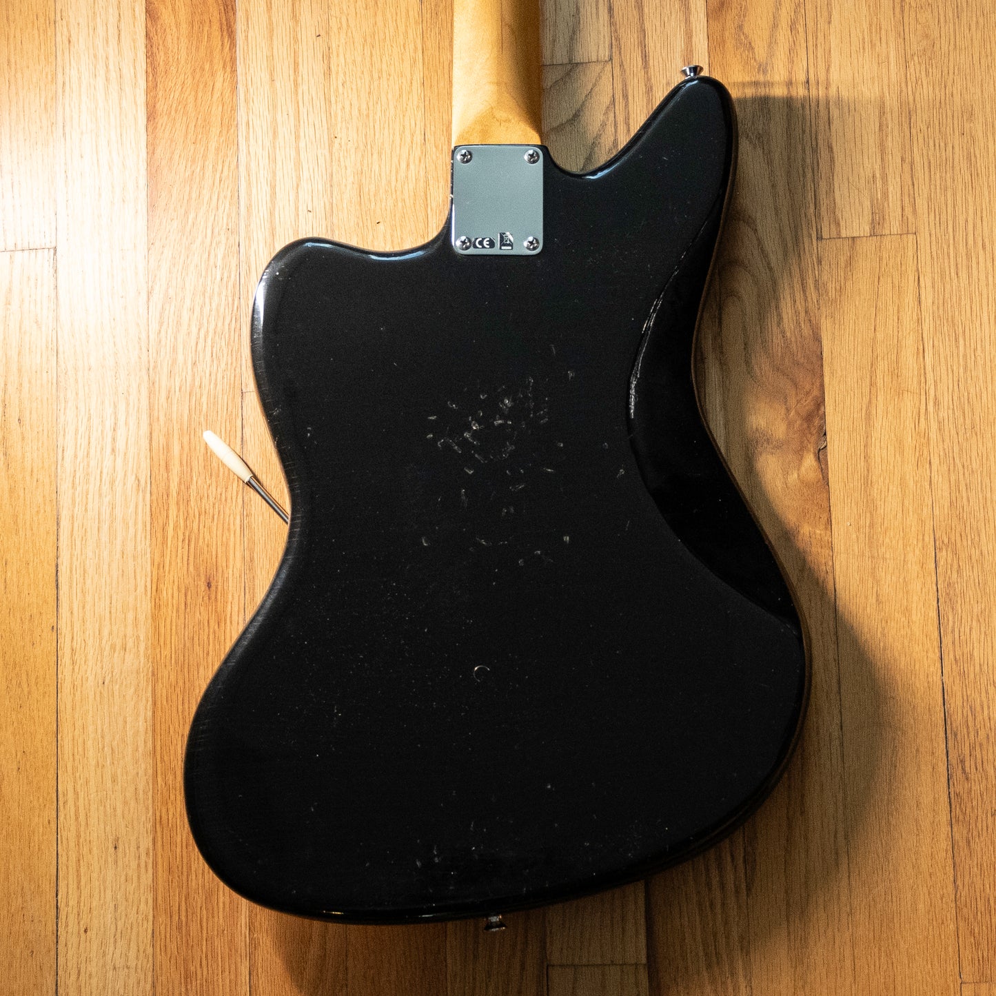 Fender Classic Player Jaguar Black Nitro Aged Refin