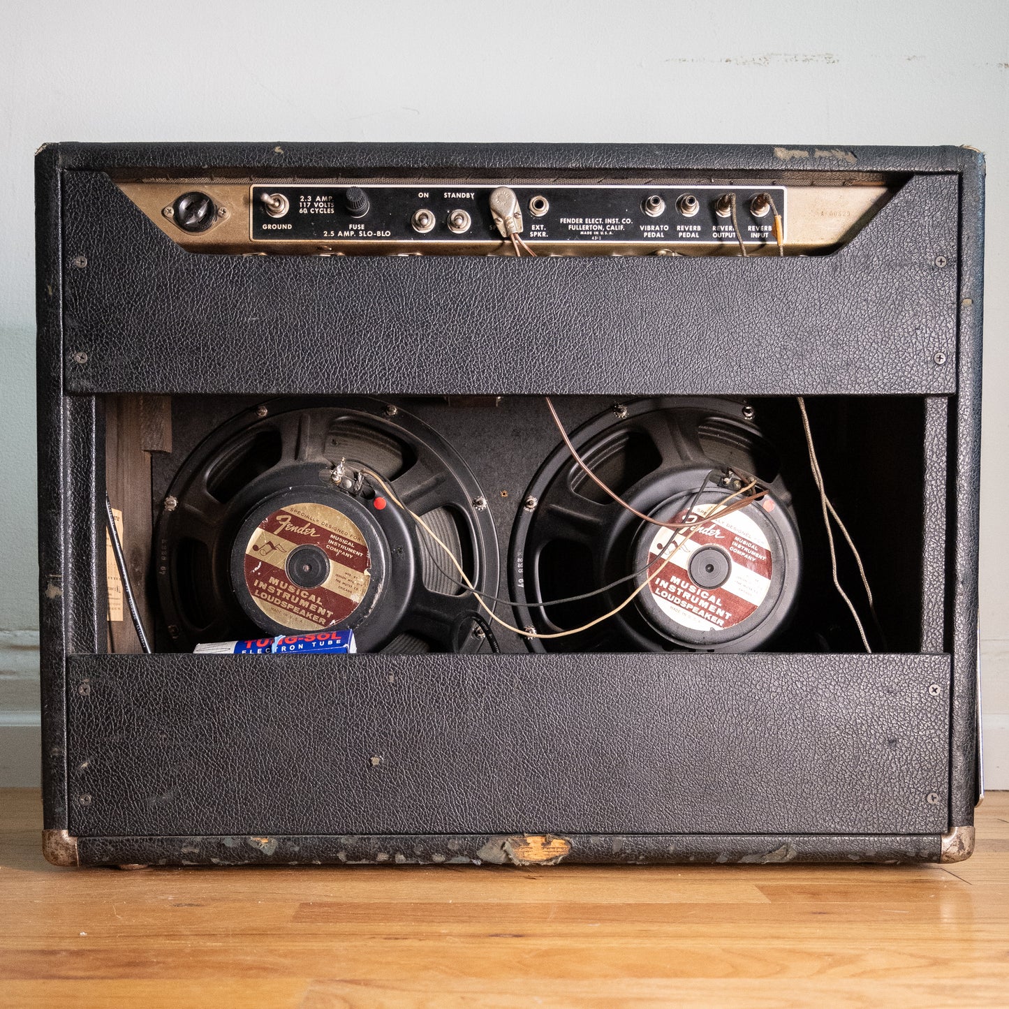 Fender Twin Reverb 1964 w/ ATA Case