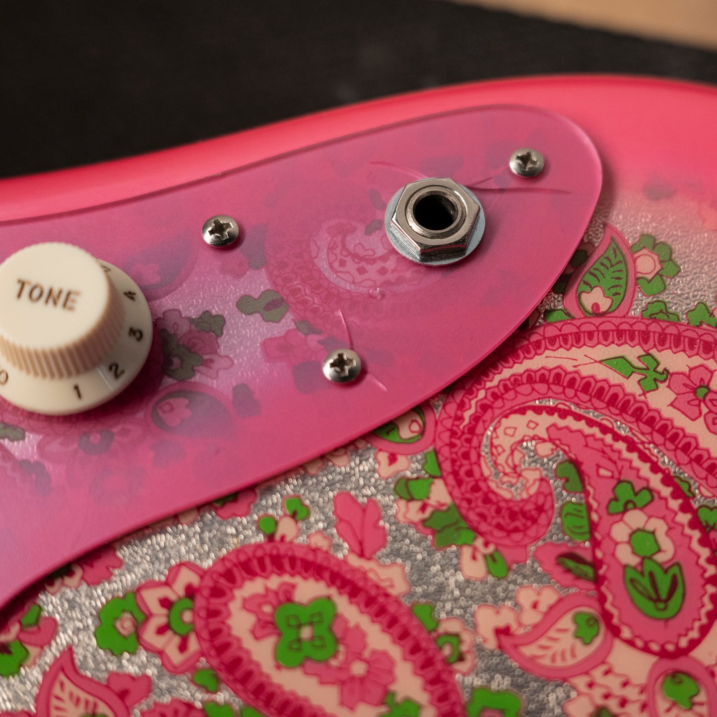 Fender Traditional 60s Jazzmaster MIJ Pink Paisley 2018