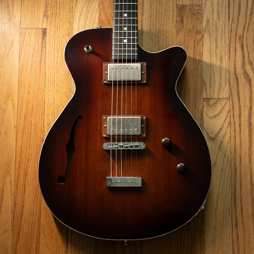 Grez Mendocino F Dark Burst – Black Bobbin