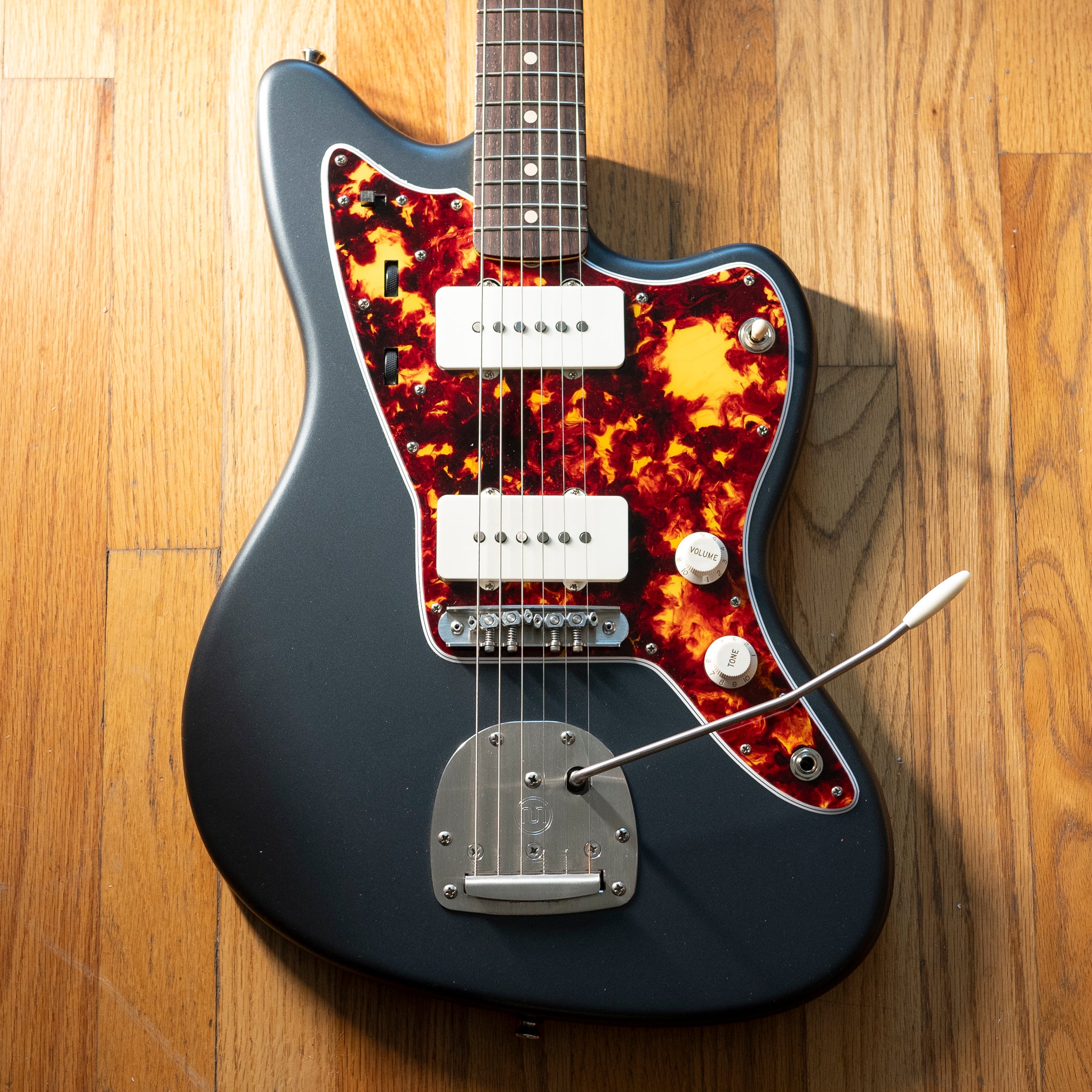 Electric – Black Bobbin Electric – Black Bobbin