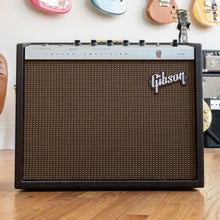 Load image into Gallery viewer, Gibson GA-19RVT Falcon 15-Watt 1x12&quot; Guitar Combo 1962 USED
