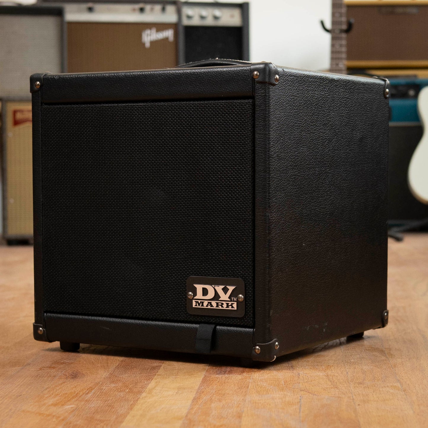 DV Mark Acoustic Amplifier DC101 2024 USED