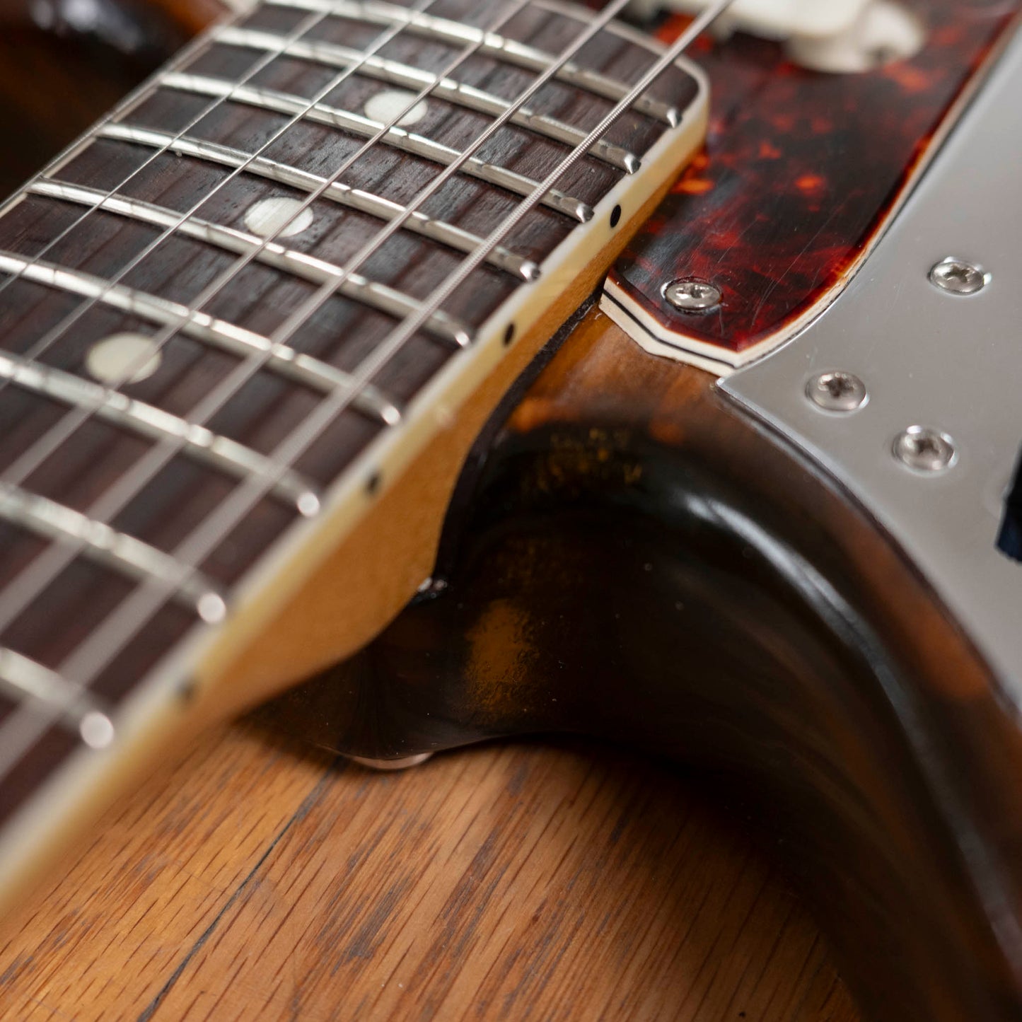 Fender Jaguar 1966 Walnut Refin