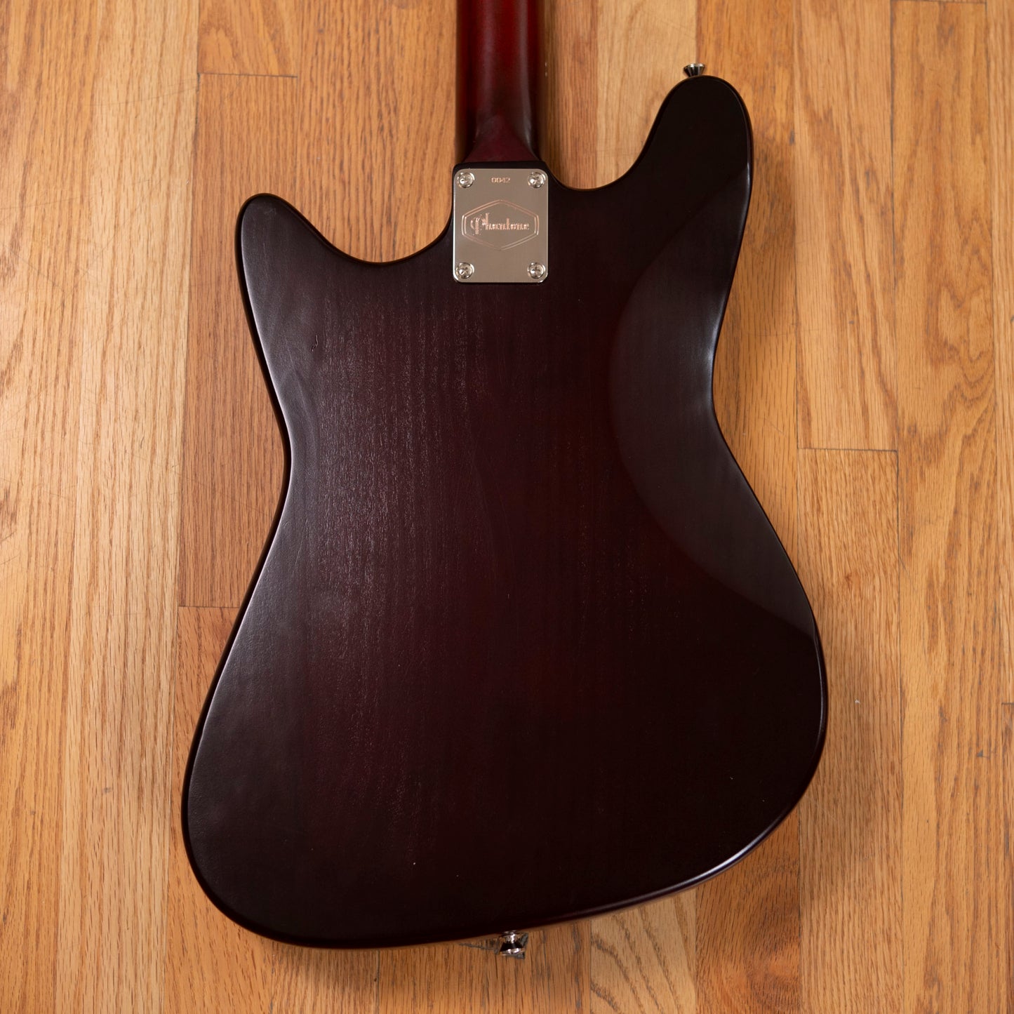 Black Bobbin Phantone "Margery"
