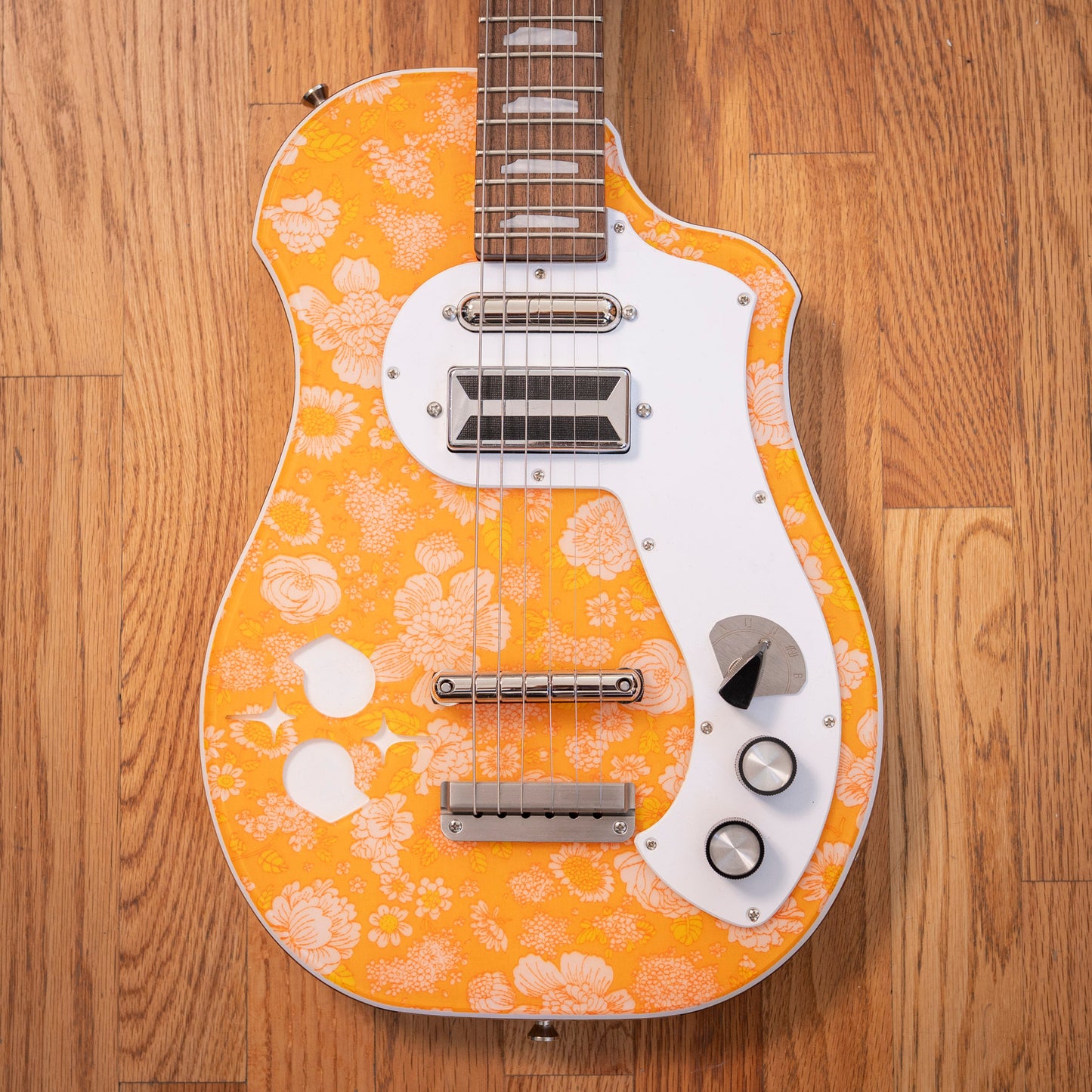 Lockhorn Instruments Runt Orange Floral