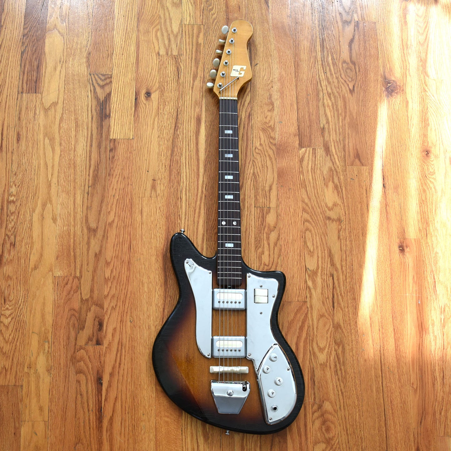1960s Guyatone LG100-TS Sunburst W/Gig Bag
