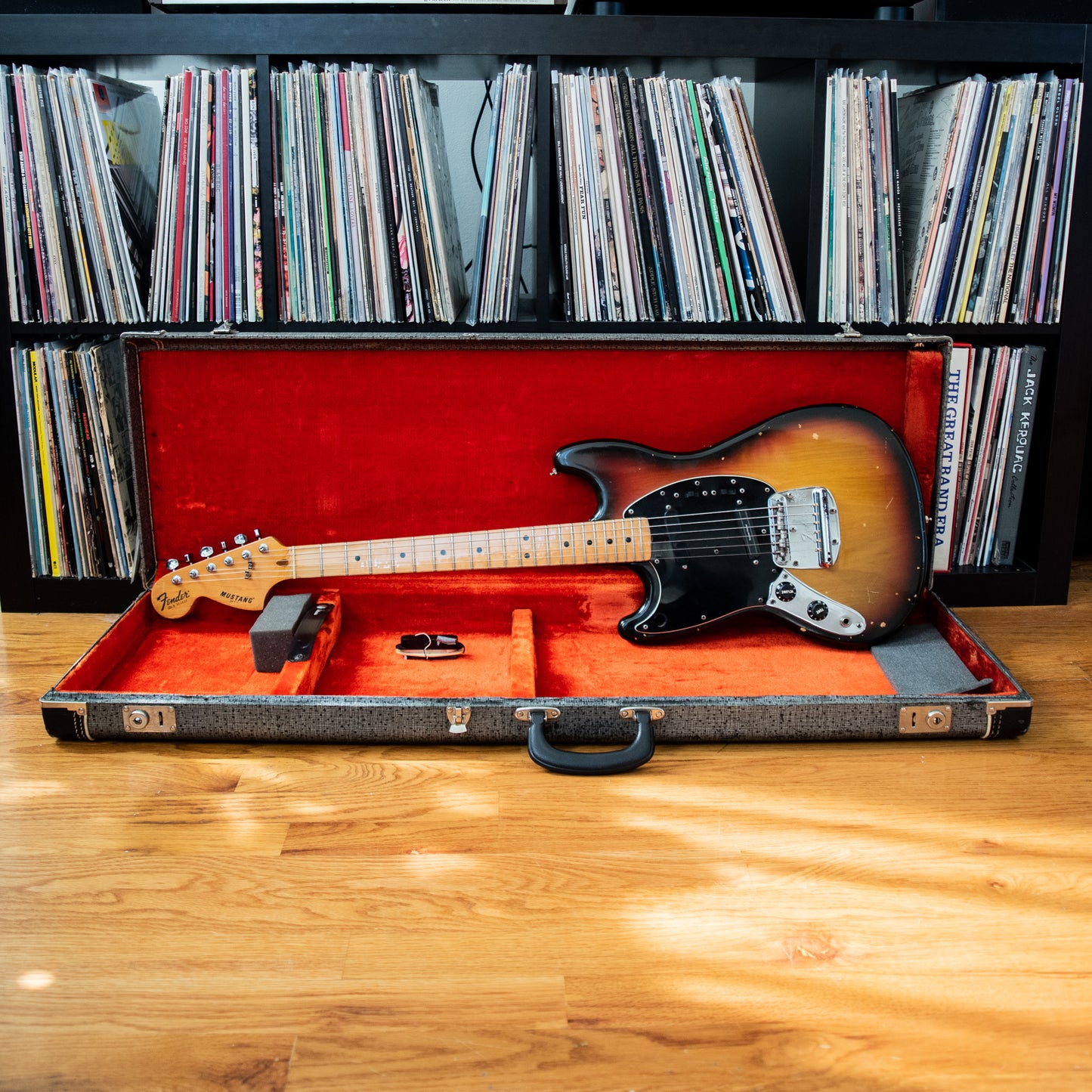 Fender Mustang Left Handed Sunburst 1970s w/OHSC