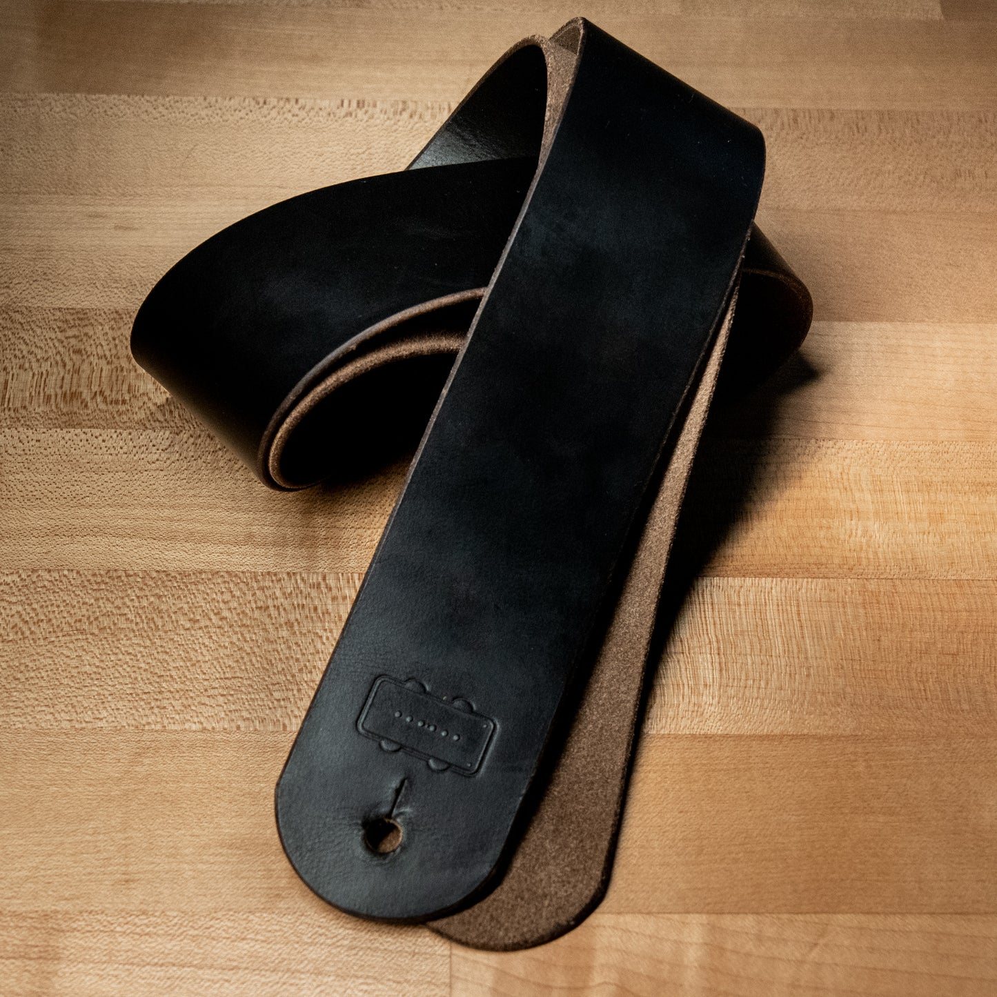 Black Bobbin McMurray & Blonde Metro Strap