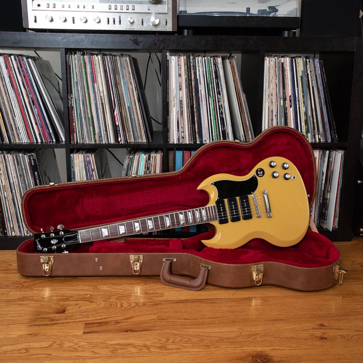 Gibson Gary Clark Jr. Signature SG Gloss Yellow USED